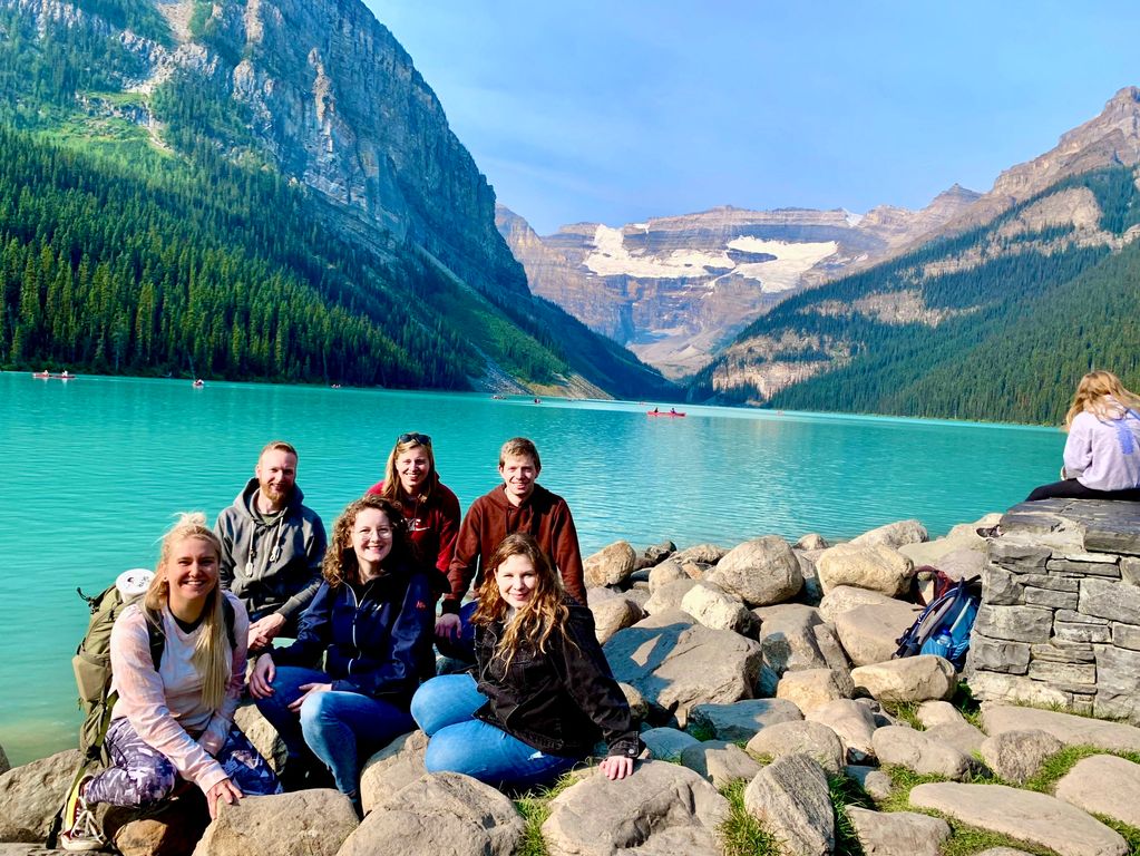 Groepsfoto Lake Louise